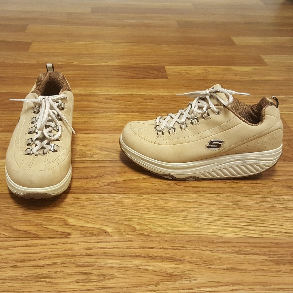Skechers Shape Ups Size 8 Leather Optimize Tan